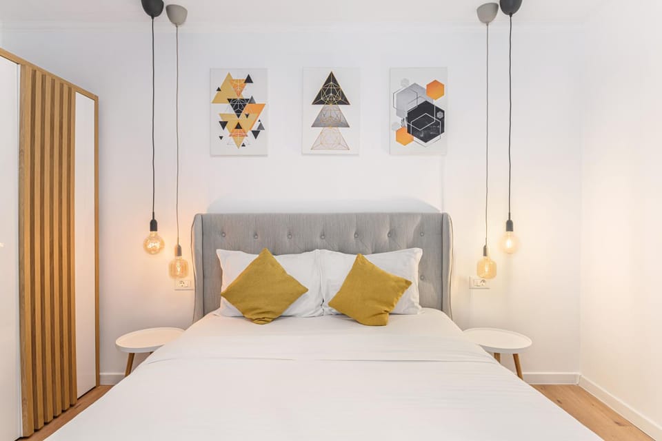 Bed, Photo of the whole room, Bedroom
