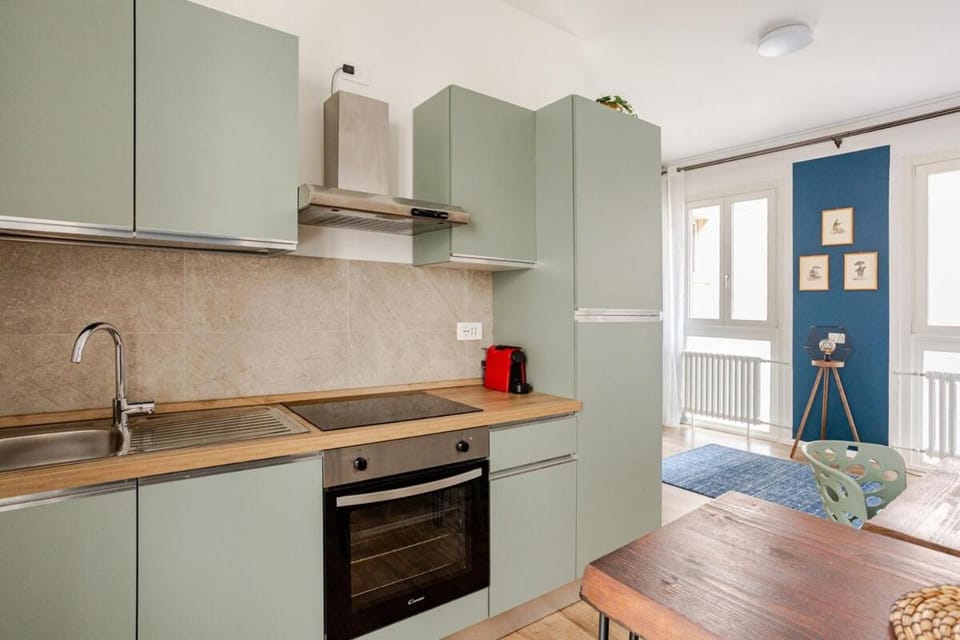 Kitchen or kitchenette, dishwasher, oven, stove, kitchen