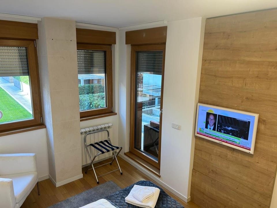 A Blok A12 Apartment in Belgrade