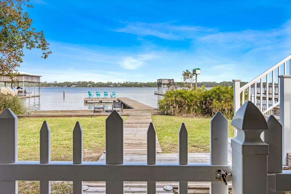 Serenity Shores House in West Beach