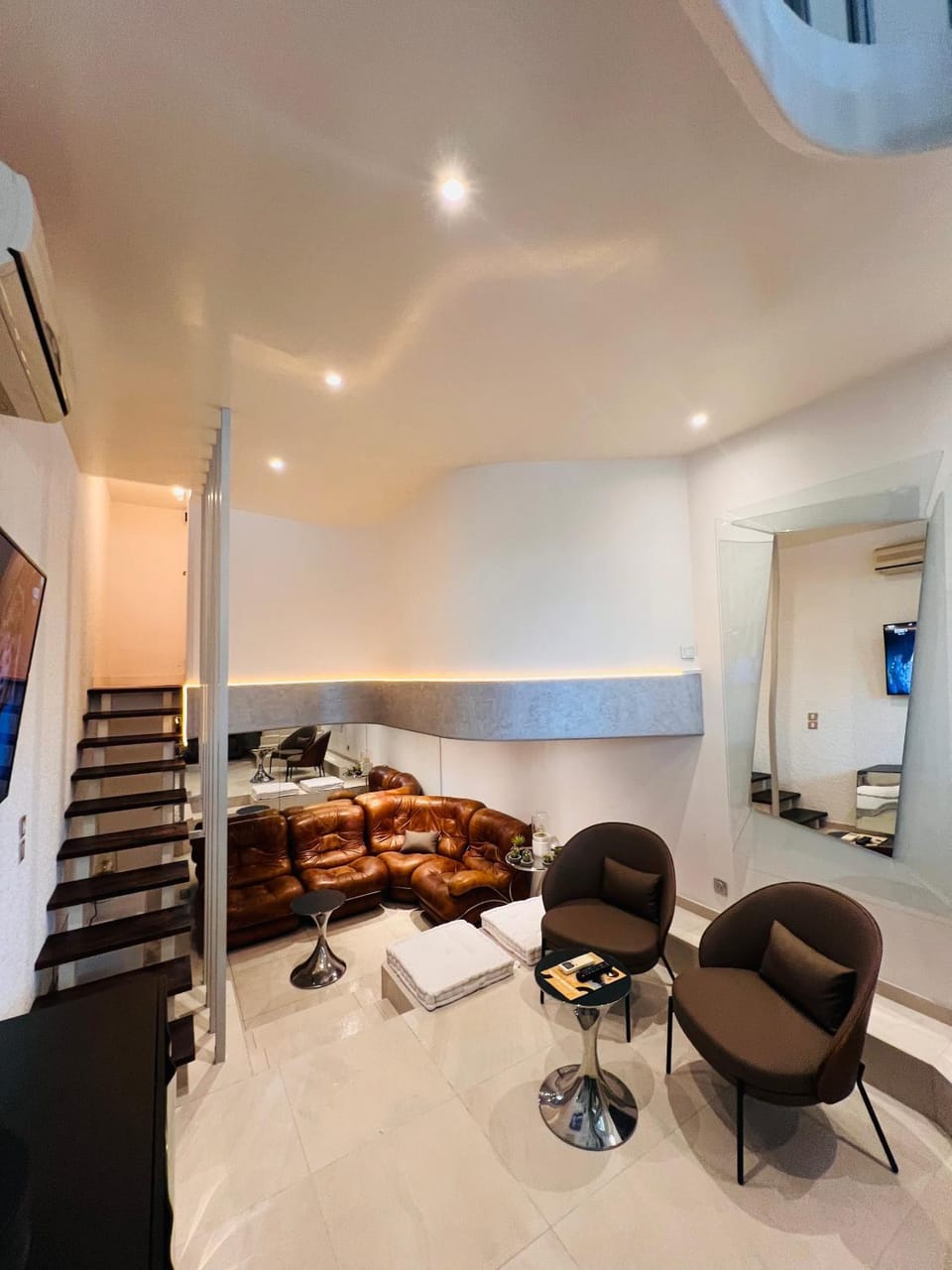 TV and multimedia, Living room, Seating area