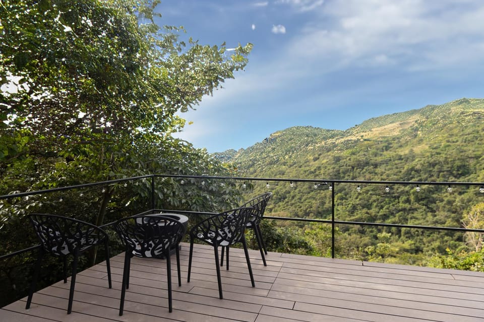 Balcony/Terrace, Mountain view