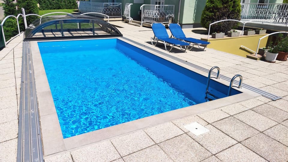 Balcony/Terrace, Swimming pool, Swimming pool, Open Air Bath