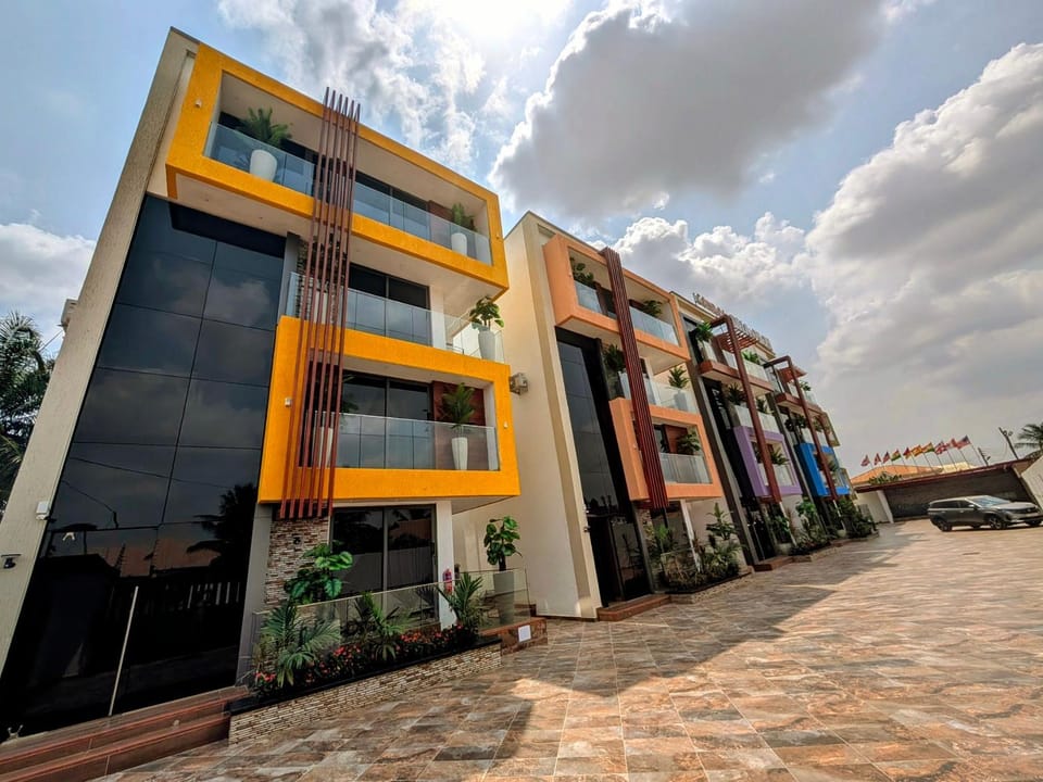 Property building, Day