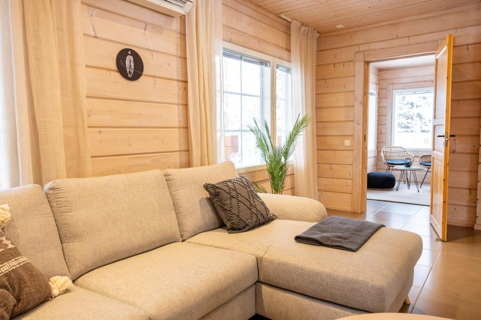 Living room, Photo of the whole room, Seating area