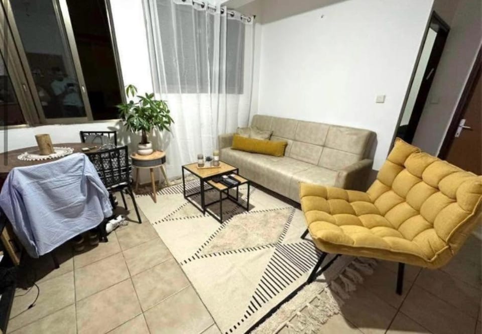 דירה בלב תל אביב ליד הים Apartment in Tel Aviv-Yafo