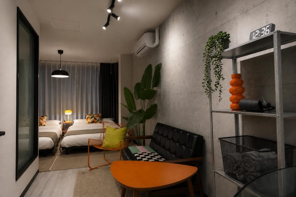 Bed, Living room, Seating area, Bedroom, air conditioner