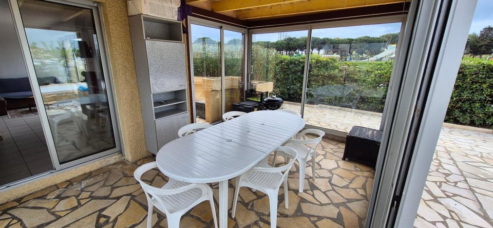 Villa sur l'ile des marinas avec piscine, parking et ponton privé Villa in Agde