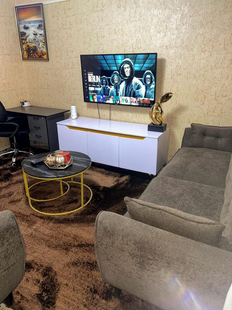 one bedroom Roysambu Thika road Apartment in Nairobi County