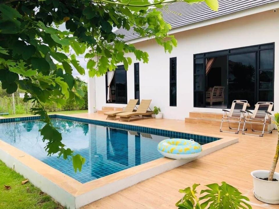 Pool Villa Near Chiang Mai WiFi-Netflix Villa in Thailand