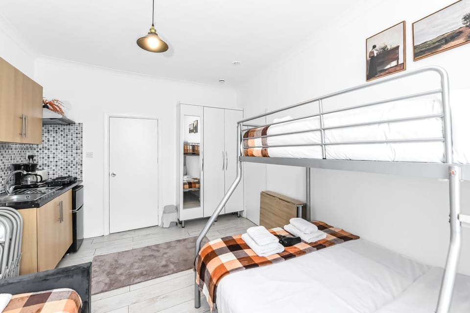 Beautiful Stay Camden, 4 Minutes to King s Cross Station Apartment in London Borough of Islington