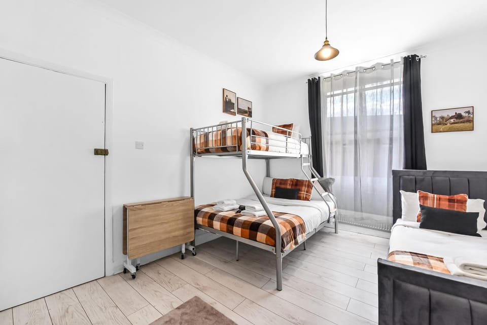 Beautiful Stay Camden, 4 Minutes to King s Cross Station Apartment in London Borough of Islington