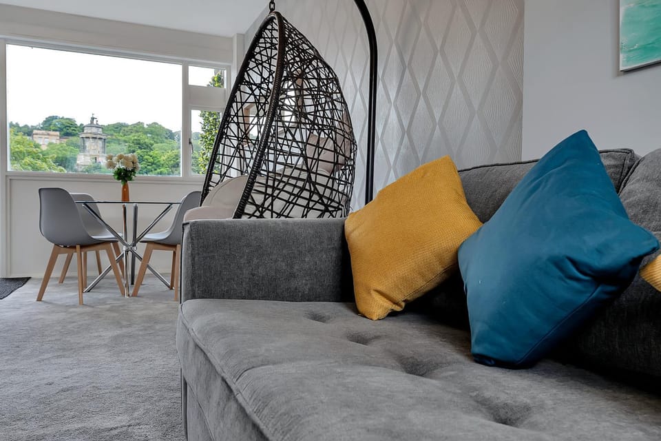 Accommodation Sourcing Services By SUNRISE SHORT LETS DUNDEE, we have multiple properties and hosts who can accommodate you, ask us via SUNRISE SHORT LETS Apartment in Dundee