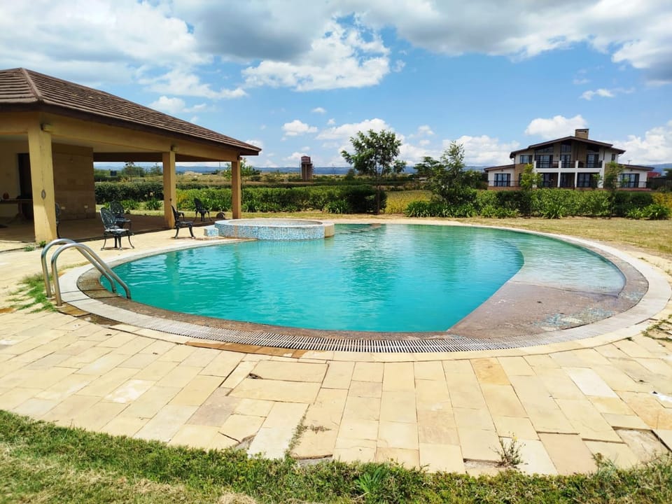 Lookout Sirwa II Villa in Kenya
