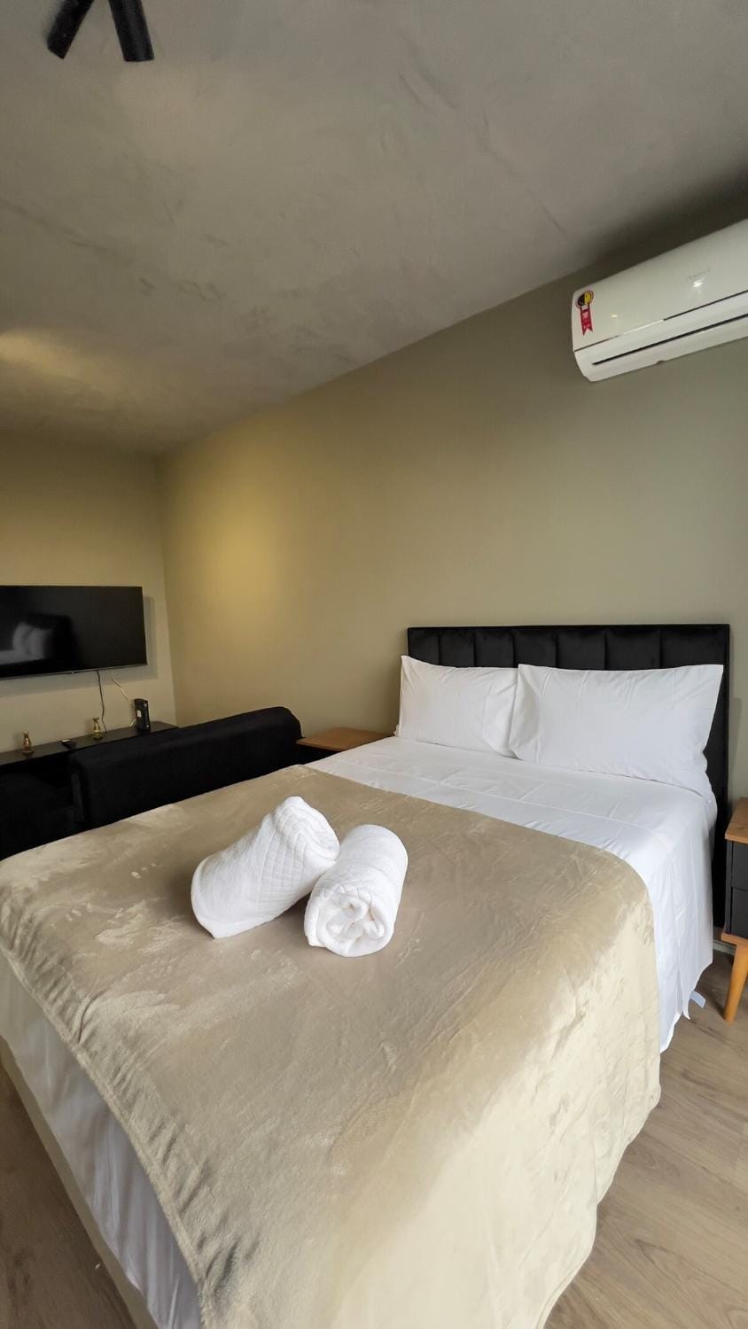 Bed, Bedroom, towels, air conditioner