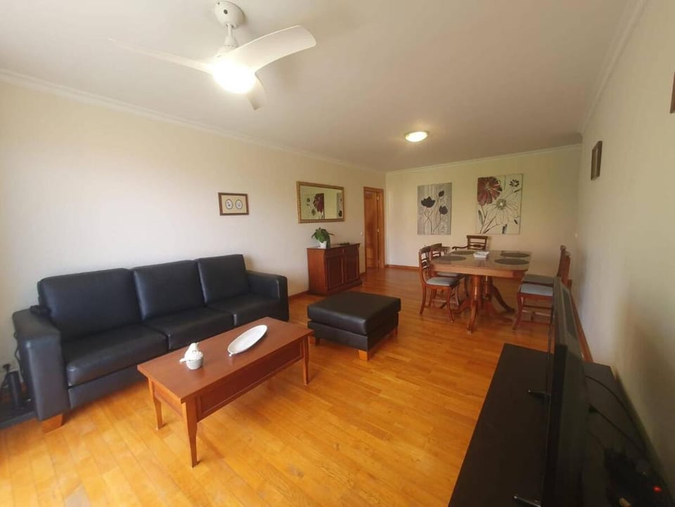 Aqua Vista Lido Apartment Apartment in Funchal
