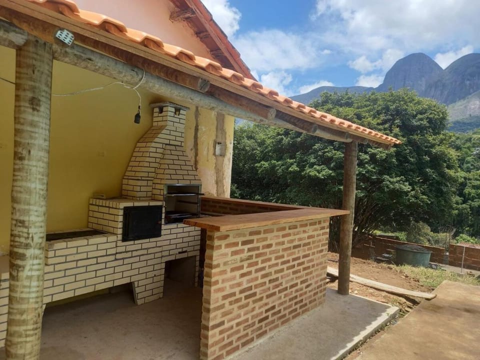 Sitio Oliveira House in State of Rio de Janeiro