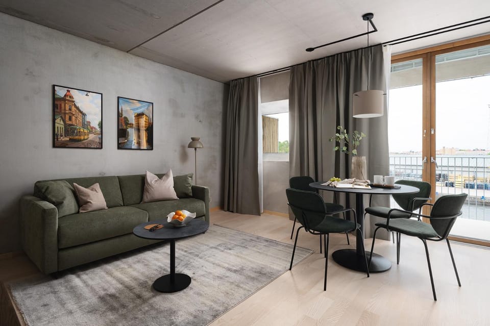 Living room, Dining area