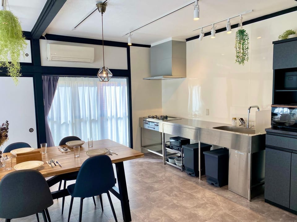 Living room, Dining area, kitchen