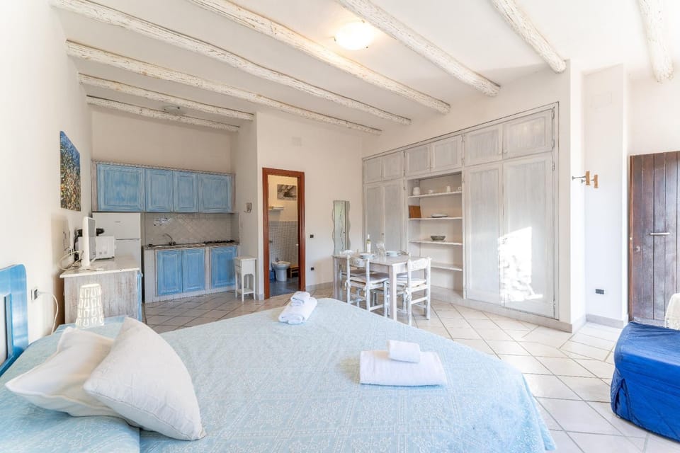 Chic Villa Antonina T6 2 BedroomApartment sleeps 6 Apartment in Sardinia