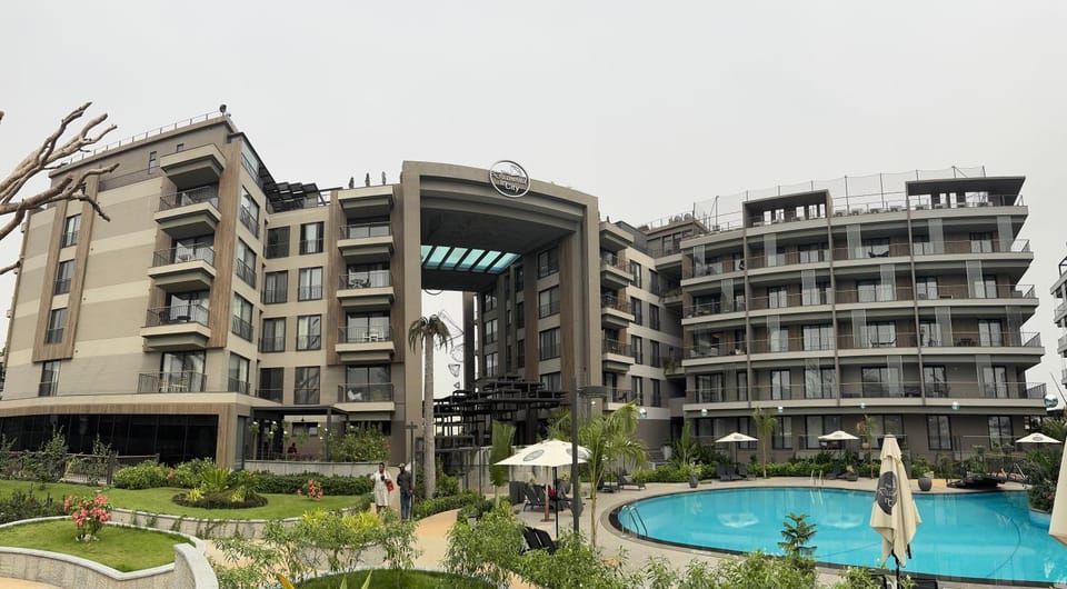 Property building, Swimming pool