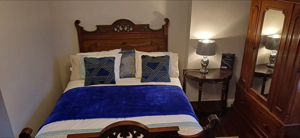 Walsall WS1 Traveller & Contractor Exclusive Place Free Parking Vacation rental in Walsall