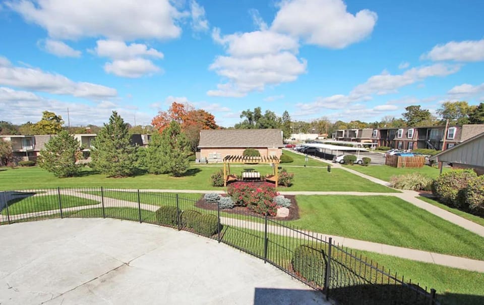 Landing at A62 - 1 Bedroom in Allisonville Apartment in Indianapolis