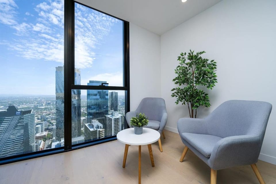 Luxe 67th Floor 2BR with Ocean View, Pool, Spa and Gym Apartment in Melbourne
