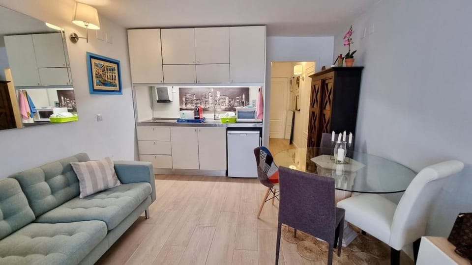 Cozy Suite next to Plaza del Ayuntamiento Apartment in Valencia