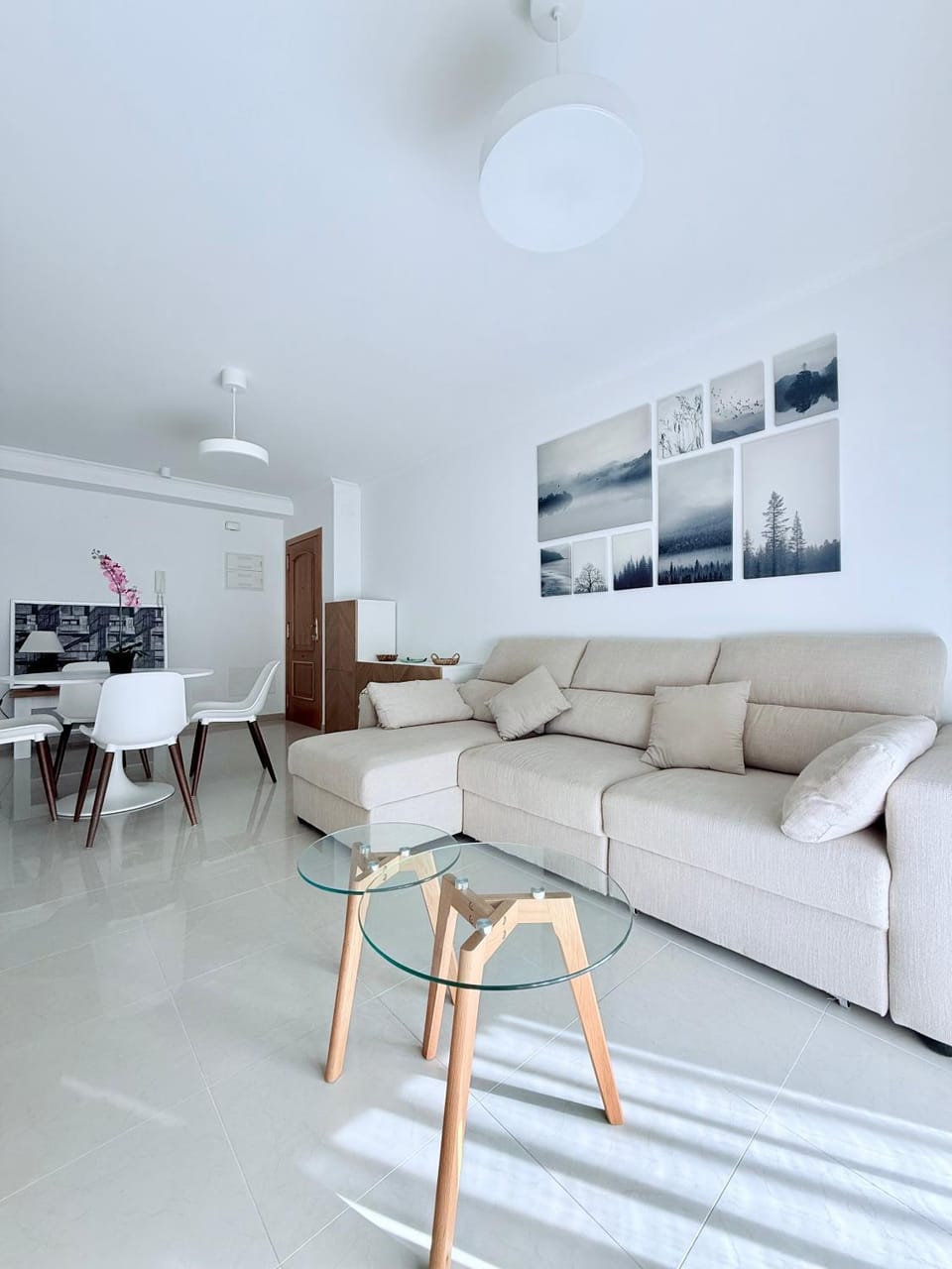 Living room, Dining area