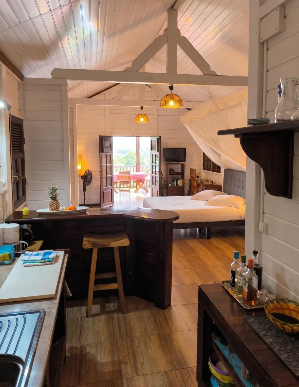 Kitchen or kitchenette