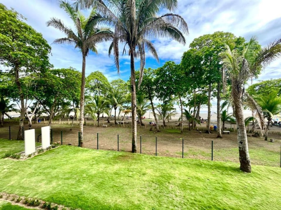 Stylish Oceanfront Condo 3205 | Playa Bejuco + Bright Design + Pool Apartment in Esterillos Este