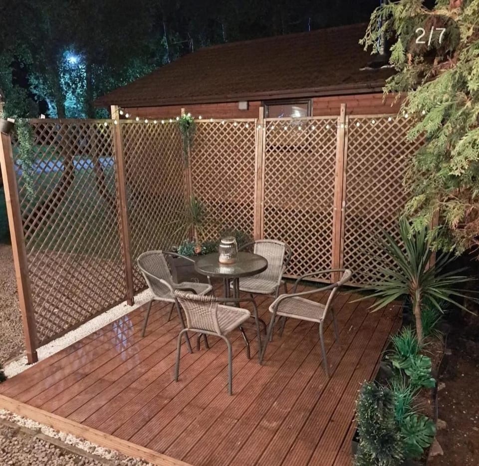 Patio, Night