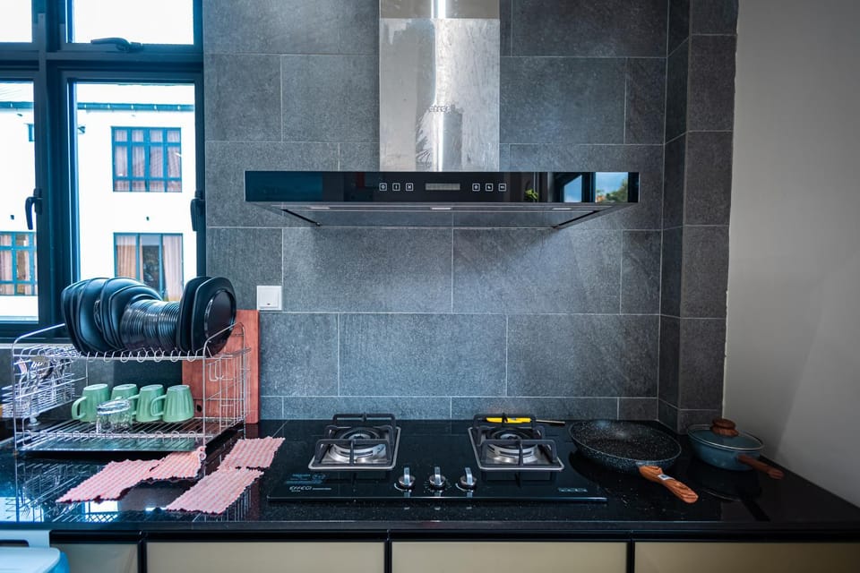 Kitchen or kitchenette