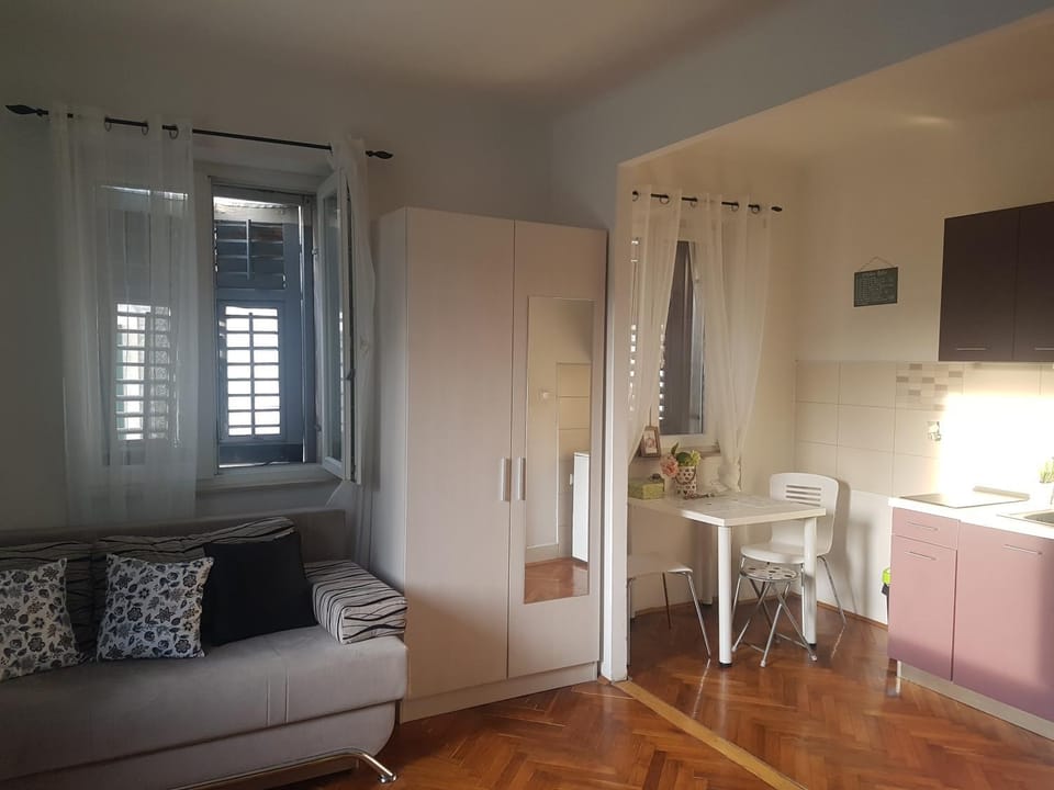 FINTA City Center Apartment in Split