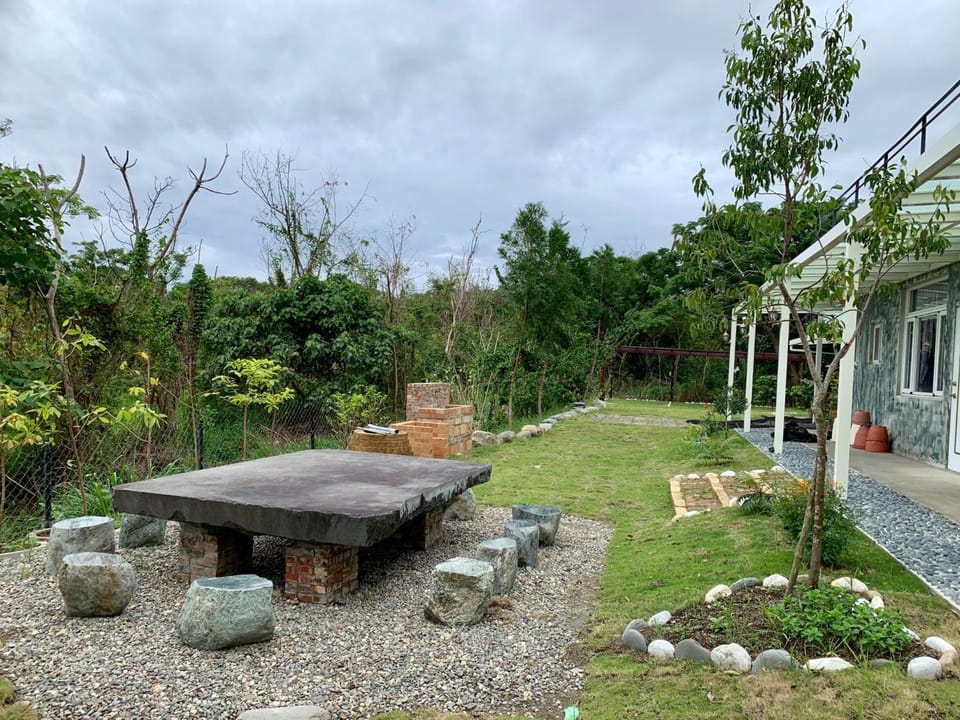 Patio, Day, BBQ facilities, Garden view