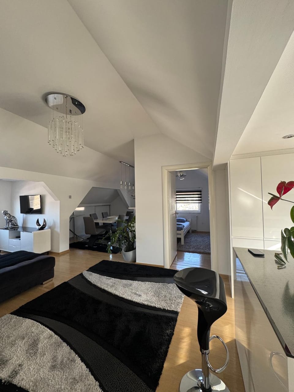 Luxury Studio Black & White Apartment in Sarajevo