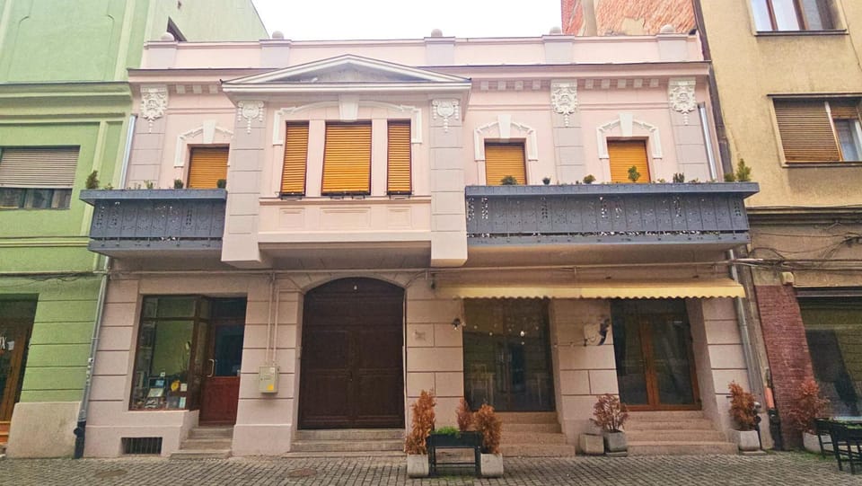 Bastion White Pearl Apartment in Timisoara