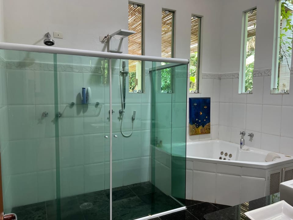 Shower, Hot Tub, Bathroom, Bath