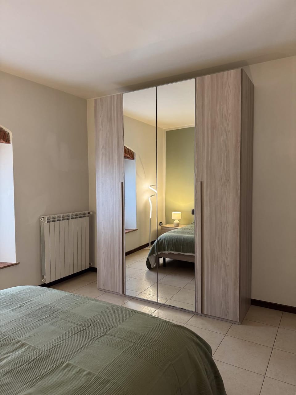 Bed, Photo of the whole room, Bedroom, wardrobe