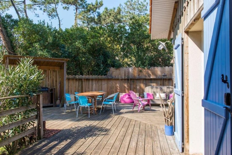 Patio, Garden, Dining area