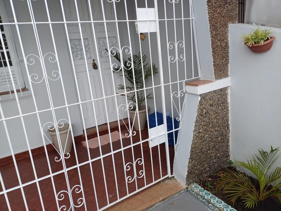 Linda casa 3 quartos a 5 minutos da COP House in Belém