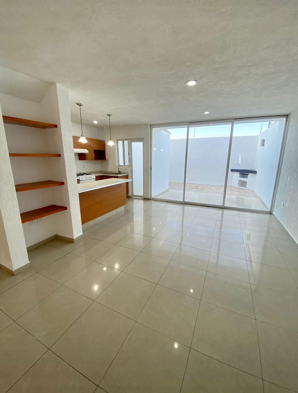 Habitación temporal para alojamiento de paso en frontera Vacation rental in Laredo