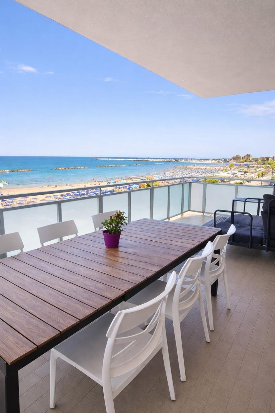 Patio, Day, Natural landscape, View (from property/room), Balcony/Terrace, Living room, Seating area, Dining area, Beach, Sea view