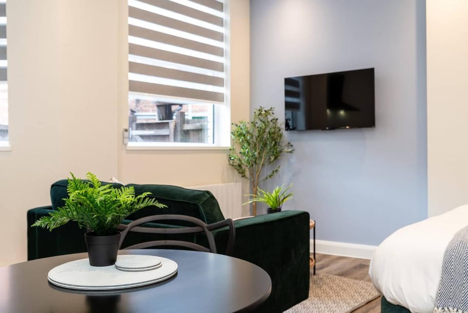 Communal lounge/ TV room, TV and multimedia, Living room