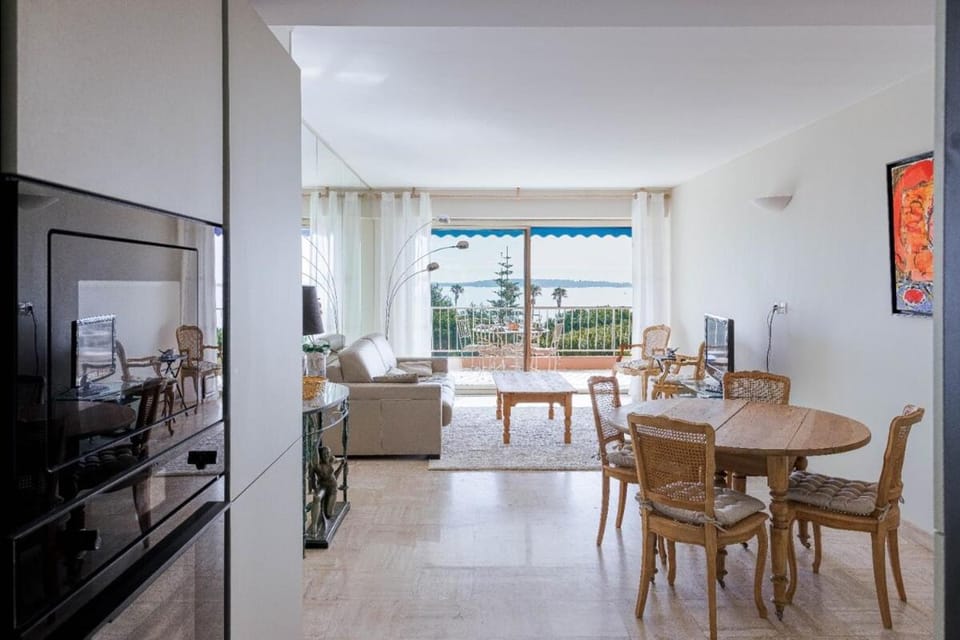 Reflets d'Azur - Vue mer, plage, neuf, moderne Apartment in Cannes