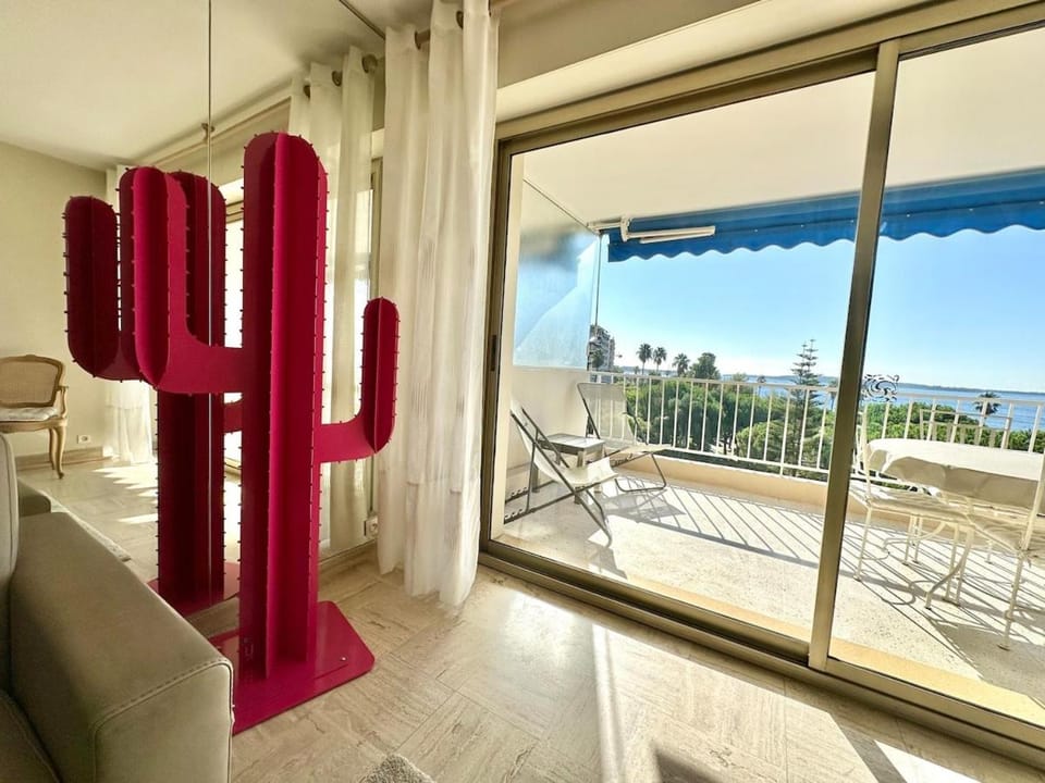 Reflets d'Azur - Vue mer, plage, neuf, moderne Apartment in Cannes