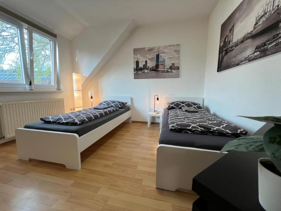 Bed, Photo of the whole room