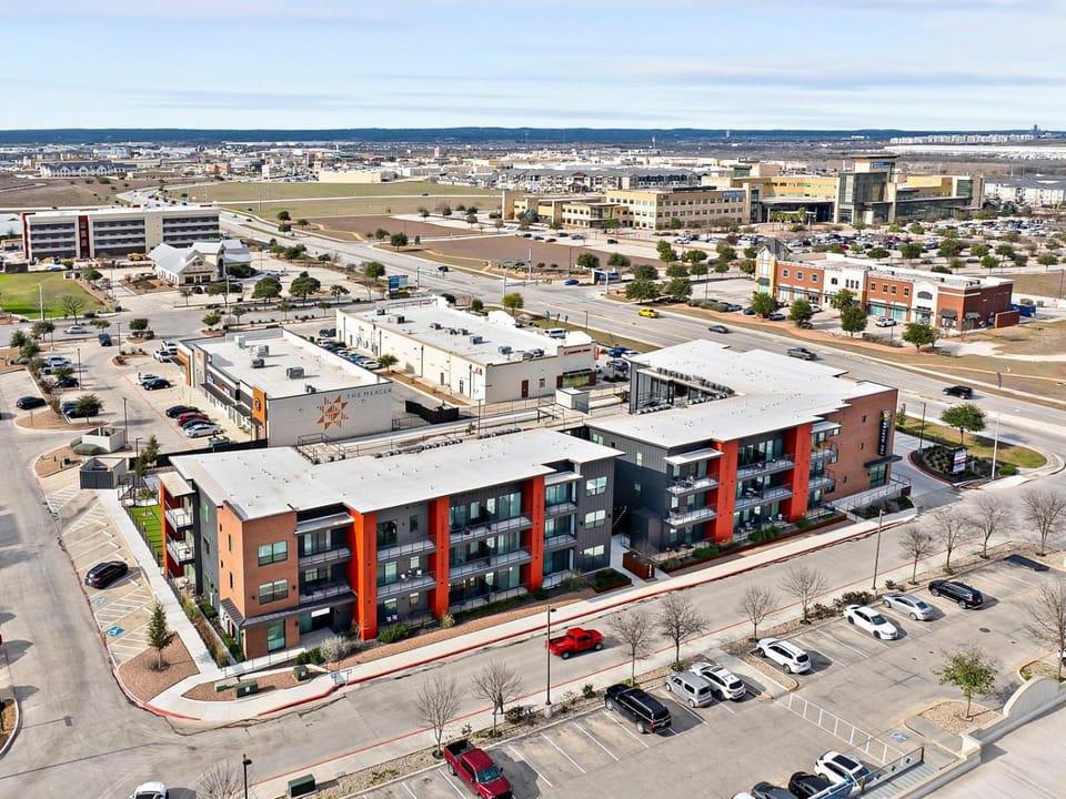 Property building, Bird's eye view