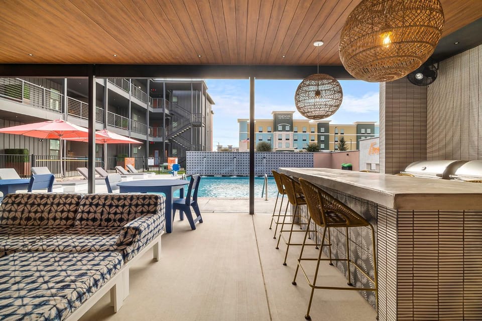 Seating area, Swimming pool